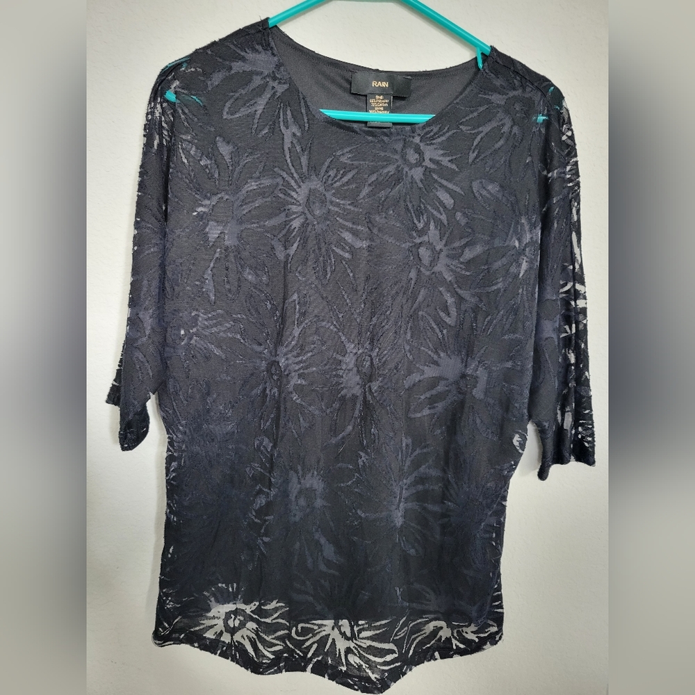 Floral Lace black top